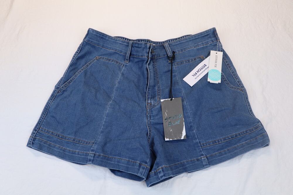 NEW Studio Blue Lauren Jean Shorts Women's Blue Elastic Waist Denim Size 8